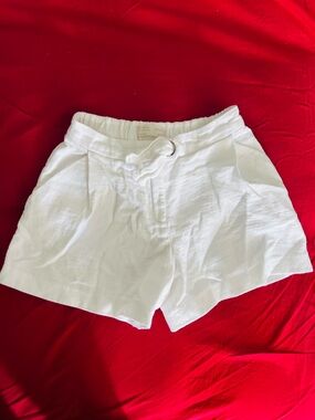 Zara Girl’s White High-Waist Belted Shorts